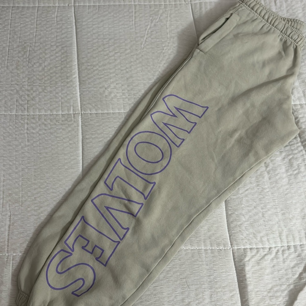 She darc sport sweats